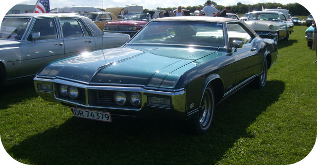 1968 Buick Riviera Hardtop Coupe front